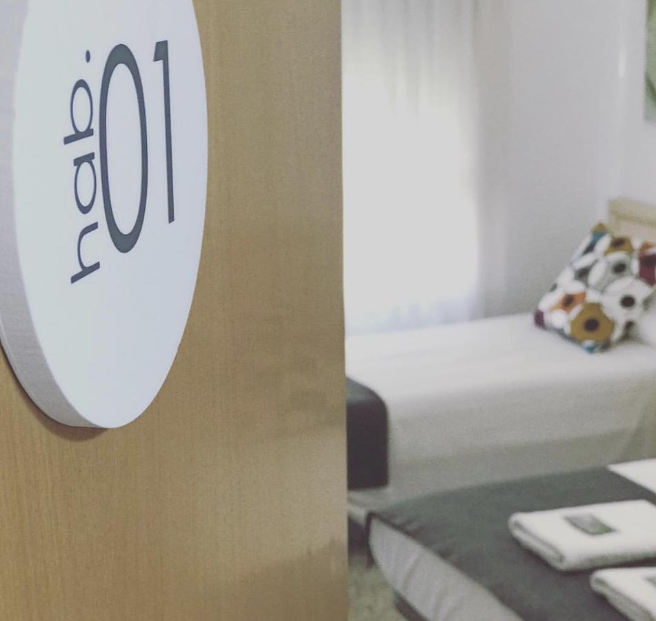 Hostal بادالونا المظهر الخارجي الصورة