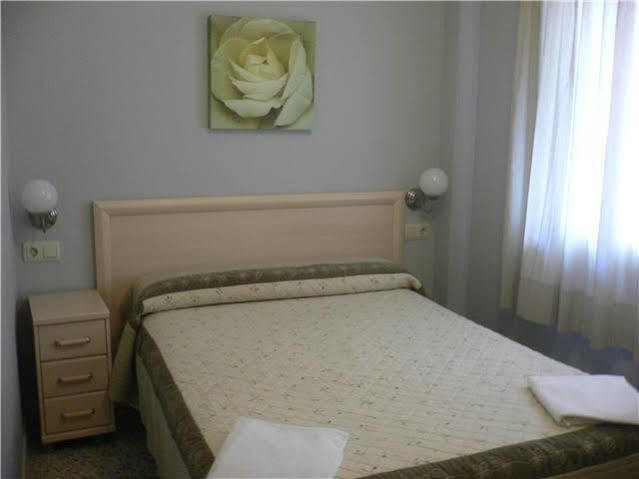 Hostal بادالونا المظهر الخارجي الصورة